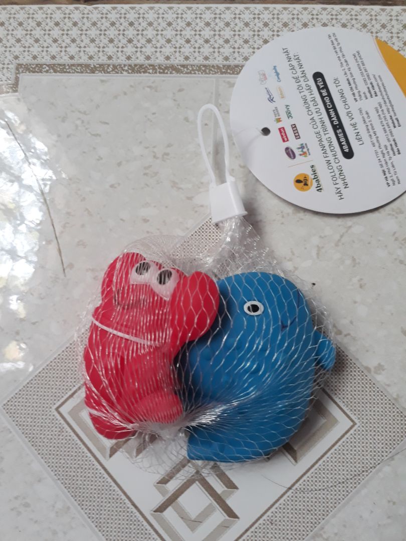 xe cứng cáp, dễ gấp gọn, đồ chơi đẹp bé rất thích, màu hồng tươi tắn khá đẹp,lúc mua 512k giờ giảm giá có hơn 400k...