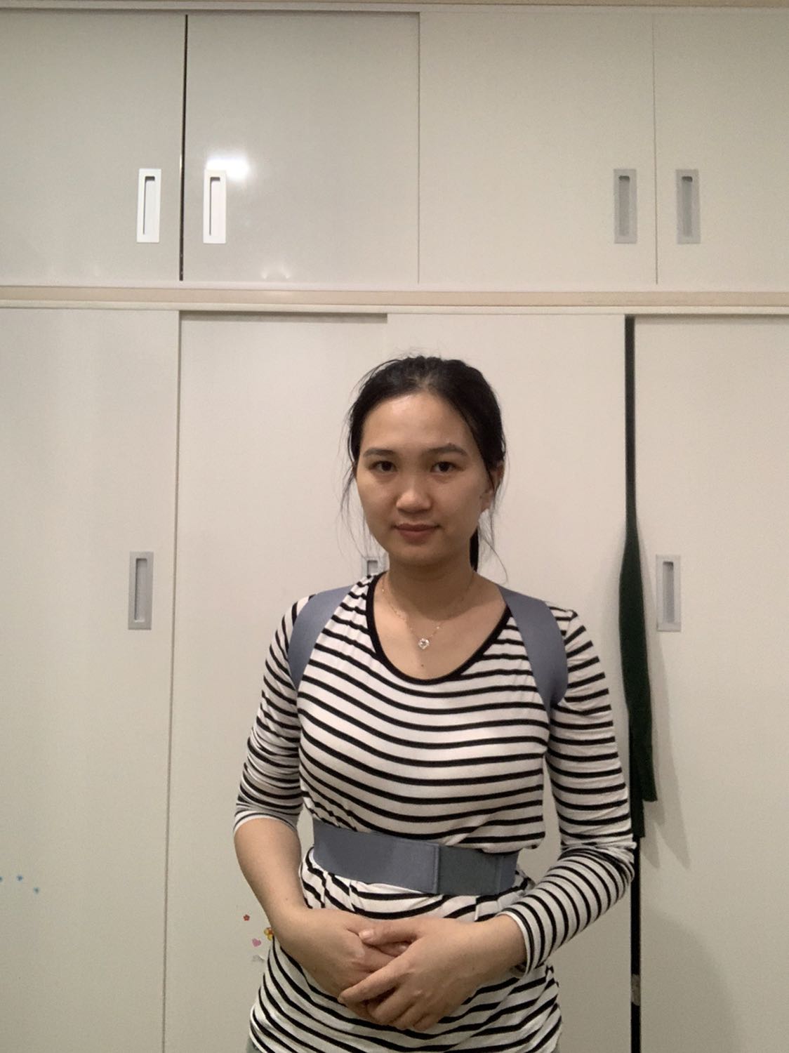 Đai lưng này dùng rất thích, mặc lên thấy thoải mái, lực kéo vừa phải nên dễ cử động, lâu dài khả năng sẽ thẳng lưng, mình cảm thấy thế chứ phải đợi thêm xem thế nào mới biết đc