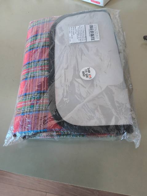 Chống thấm nước rất hợp lí. Màu sắc đẹp