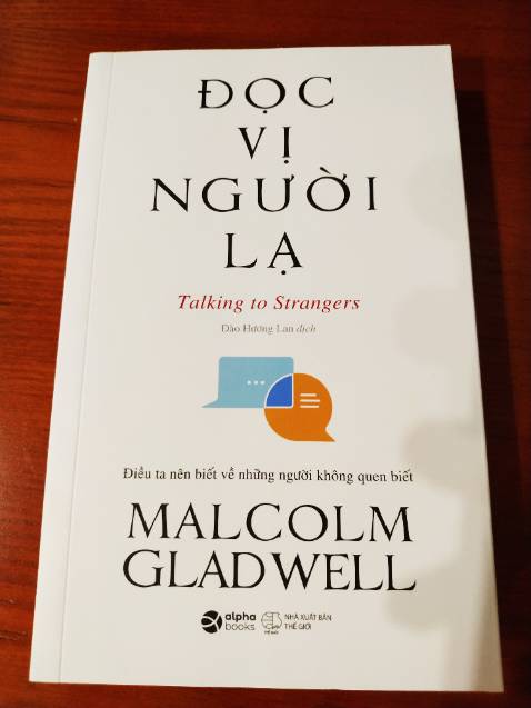 Giao hàng nhanh, sách rất mới, được giữ sạch sẽ và không bị quăn mép.
Rất hài lòng với cách đóng gói và vận chuyển của Tiki.
