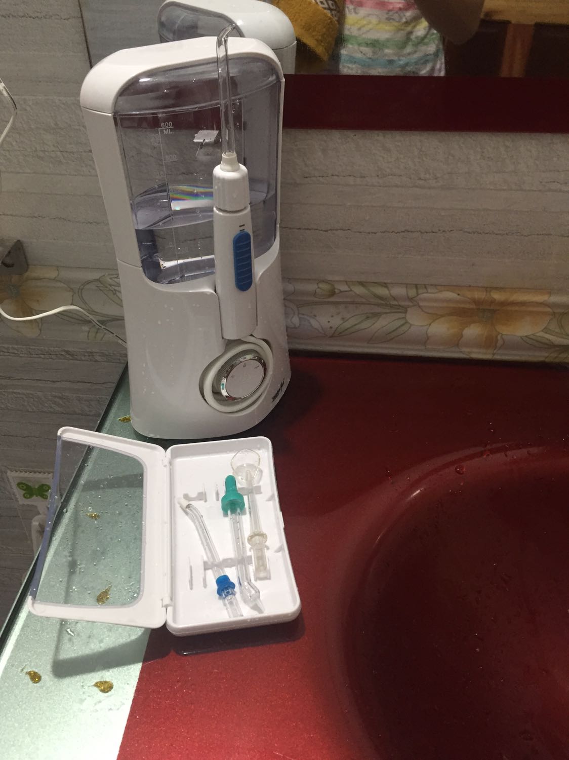 Vì cái máy tăm nước du lịch mới mua bị hư nên mới phải mua máy gia đình.
Taij sao lại ko biết đến e này sớm hơn :(( ...
Lực máy vừa phải ko đau như máy du lịch. Có chế độ mát xa rất tuyệt ...
Tiki giao hàng nhanh hơn dự kiến 2 ngày ... Tks vì sp rất tuyệt Vì cái máy tăm nước du lịch mới mua bị hư nên mới phải mua máy gia đình.
Taij sao lại ko biết đến e này sớm hơn :(( ...
Lực máy vừa phải ko đau như máy du lịch. Có chế độ mát xa rất tuyệt ...
Tiki giao hàng nhanh hơn dự kiến 2 ngày ... Tks vì sp rất tuyệt