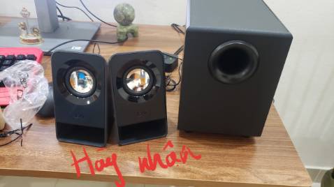 Nhận được hàng quá thất vọng, có dấu hiệu hàng giả hàng nhái, âm thanh nghe như loa 50k. Đổi trả hàng thì lòng vòng tiki hẹn lên hẹn xuống, mn nên tránh và chắc cũng là lần cuối m dùng tiki