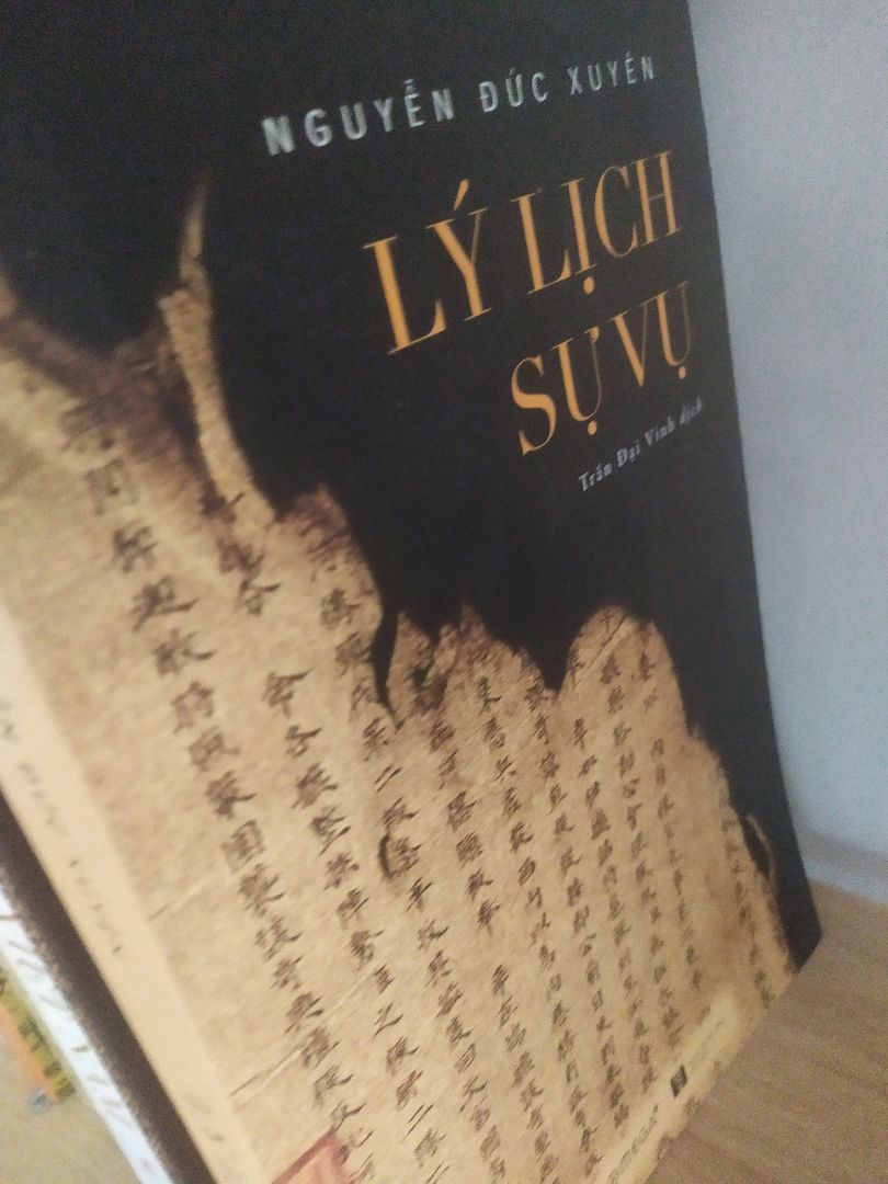 cực thích sách của omega,tiki ghn ,shipper thân thiện,nội dung sách khá đồ sộ mở ra nhiều kiếm thức với dân sử