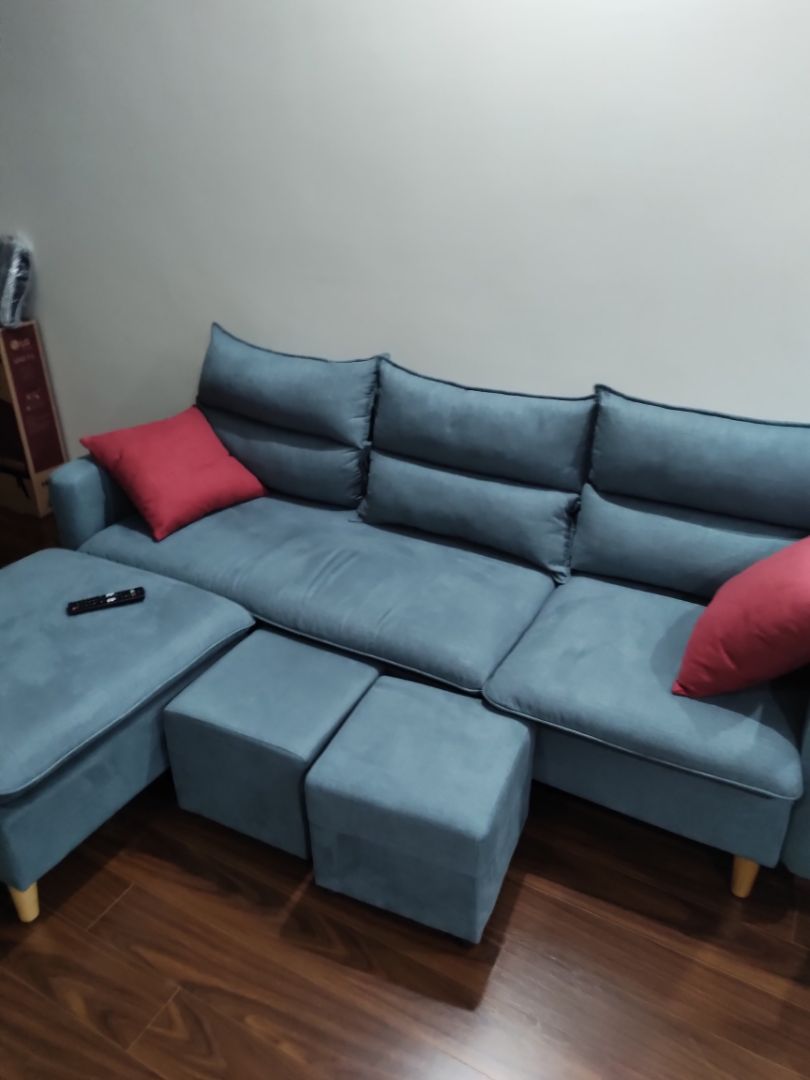 giao nhanh, nhân viên shop tư vấn nhiệt tình. nhiều lựa chọn màu sắc. bộ sp có kèm 2 đôn nhỏ và gối ôm. hơi nhầm màu túi đựng remote nhưng về tổng thể sp khá ổn. giao nhanh, nhân viên shop tư vấn nhiệt tình. nhiều lựa chọn màu sắc. bộ sp có kèm 2 đôn nhỏ và gối ôm. hơi nhầm màu túi đựng remote nhưng về tổng thể sp khá ổn.