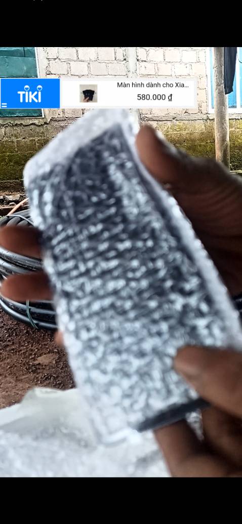 Khá tốt, hiện đang dùng rồi, shop đóng gói chắc chắn và an toàn khi vận chuyển, sản phẩm có cảm ứng khá mượt mà nhưng độ sáng hơi yếu. Nhưng shop lại không tặng kèm bộ vít như giới thiệu mà lại tặng kèm keo khiến tui dư keo thiếu đồ mở máy😑