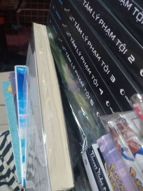 Sách có seal, nhưng hở nhiều ở bụng sách, dù sao vẫn đủ phụ kiện, ko bị rớt bookmark trong sách là được rồi á ^^! Tiki đóng gói chu đáo, bọc chống sốc cẩn thận, giao hàng nhanh, vote 5 sao