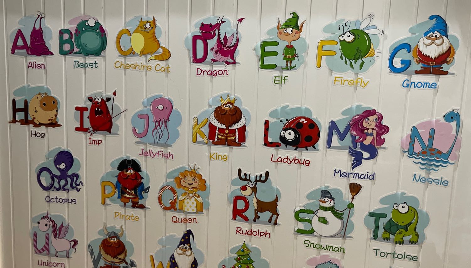 Hình đệp chắc chắn, dán lên gỡ ra dễ dàng