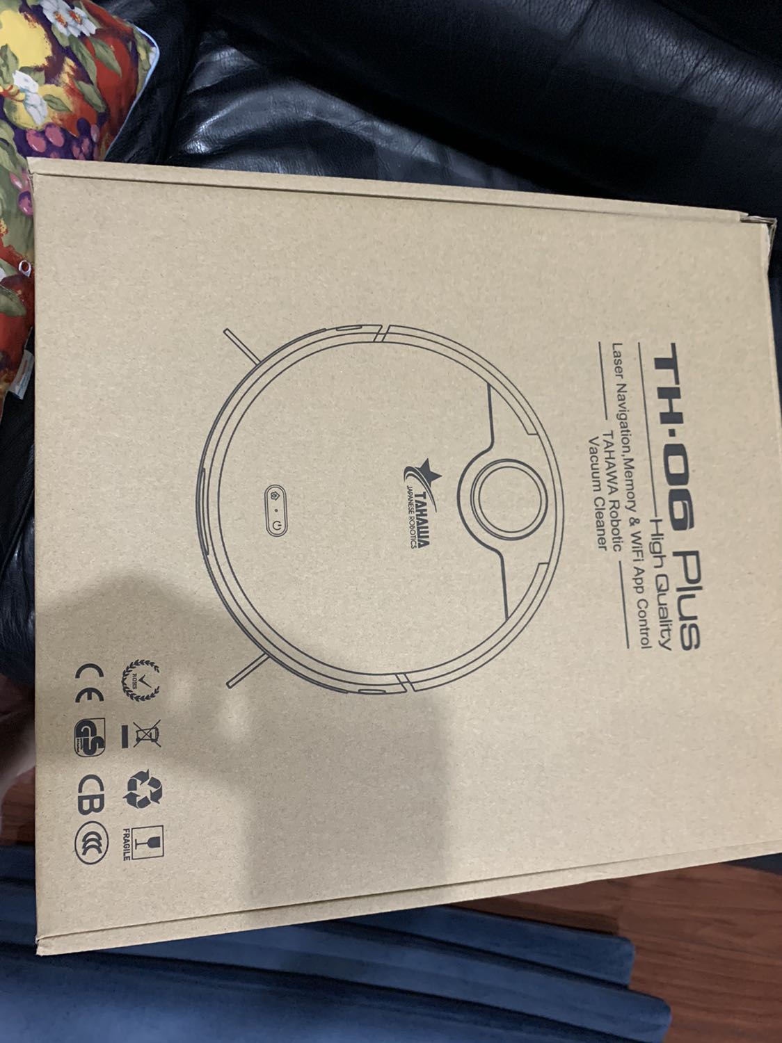 Hút mạnh, hoạt động thông minh. Nhưng chính vì mạnh nên hơi ồn và robot cao nên không chui được vào gầm sofa như em robot eufy cũ nhà mình. Nói chung cũng hài lòng và sẽ từ từ trải nghiệm tiếp