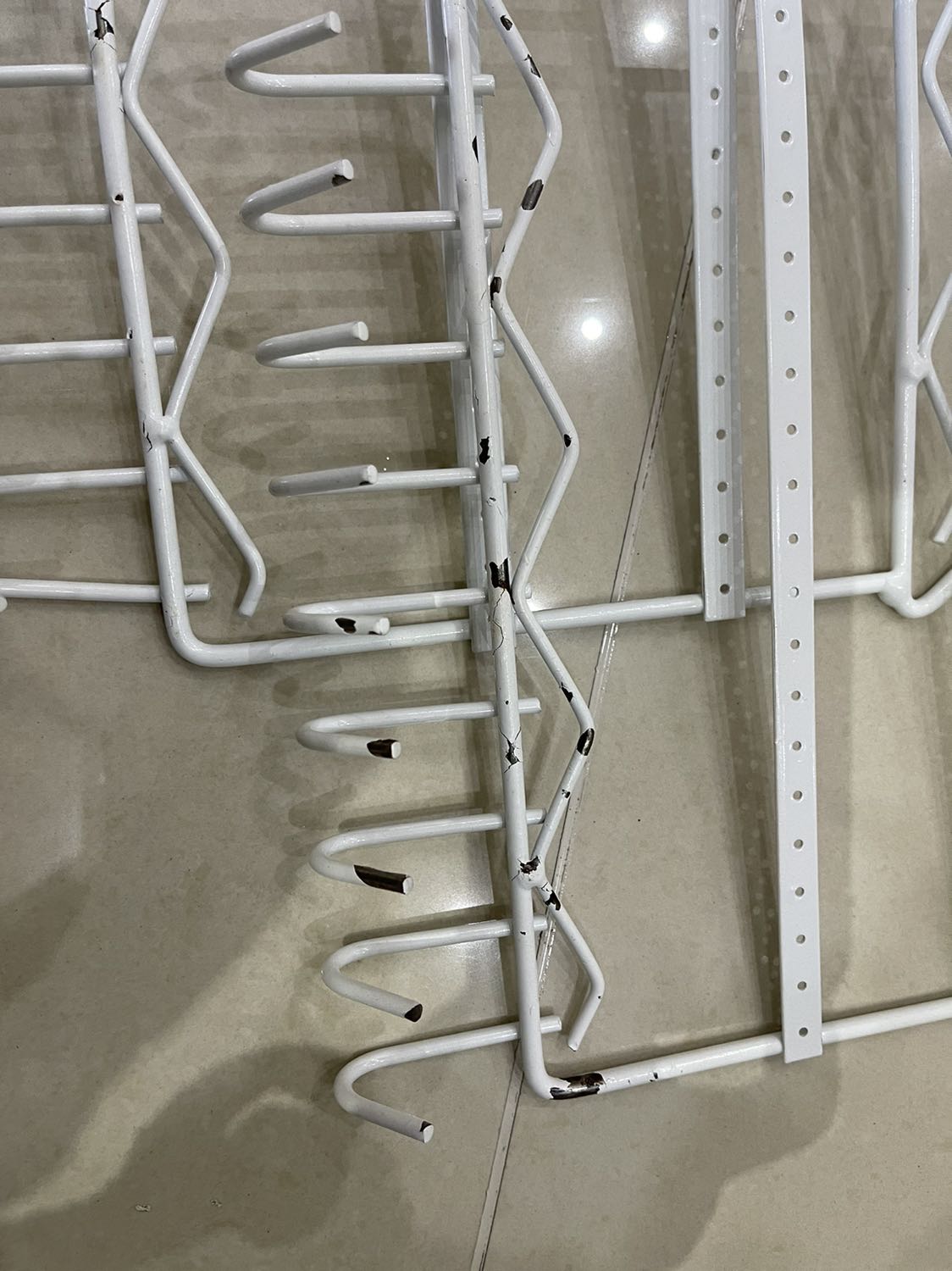 Tôi ko hiểu tại sao có thể bán cho khách như vậy. Để nghị kiti xem xét lại nhà cung cấp.