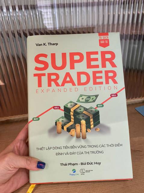 Ủng hộ anh Thái và Happy Live. Cá nhân thấy cuốn sách rất hay để hiểu tầm quan trọng của chiến lược xác định quy mô vị thế và quản lý rủi ro. Ngoài ra, còn rất nhiều điều cần học hỏi để kiểm soát, quản trị tâm lý trong quá trình giao dịch.