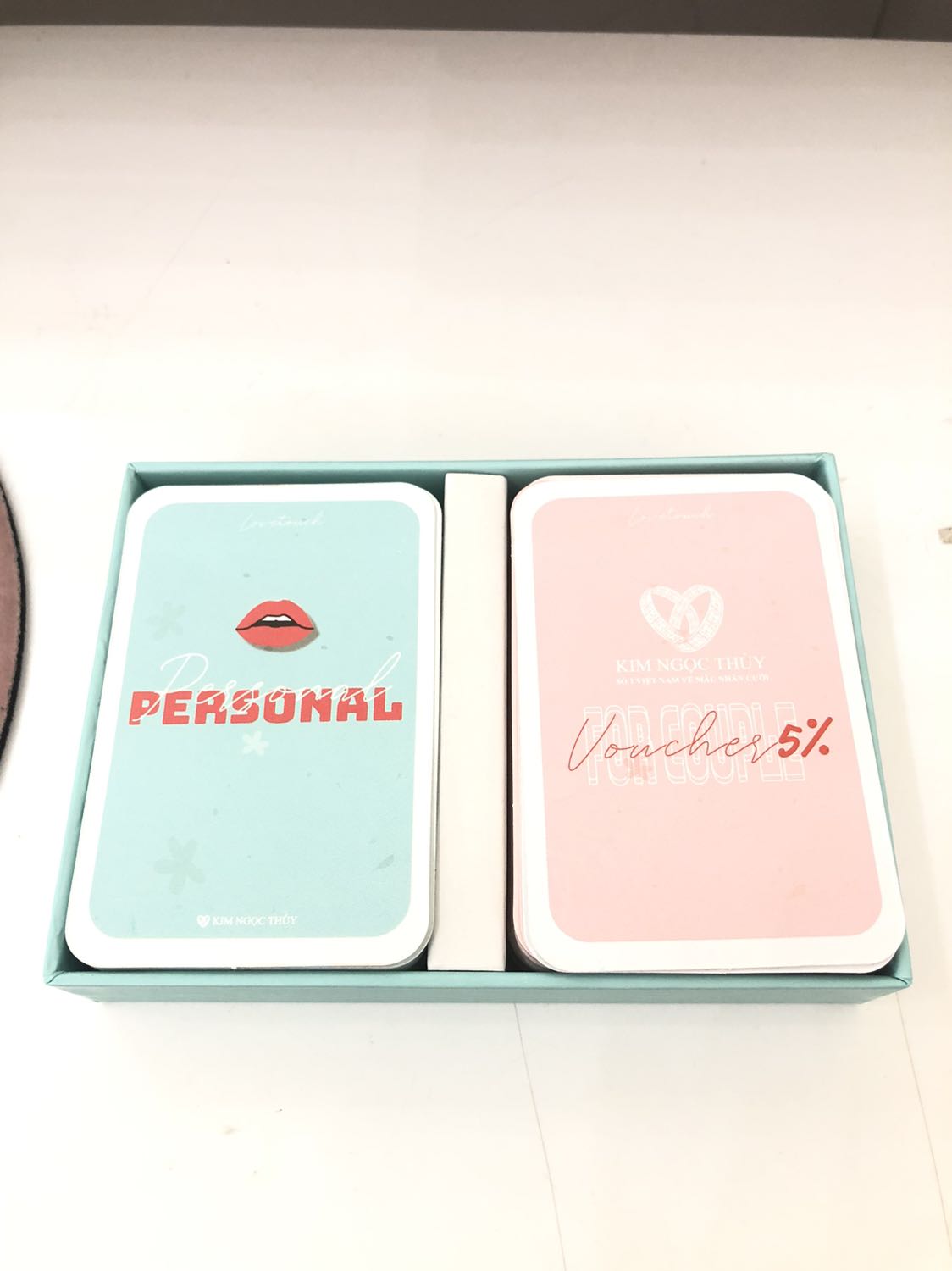 Lúc đầu mình rủ miết ông ck cục súc mới chịu chơi, lúc chơi mấy câu thì kiểu chơi cho có. Vậy mà tầm qua câu thứ 10 trở đi thì ngày nào mình bận ko chơi được ổng lại hối đòi chơi. Ổng nói muốn nói chuyện với vk nhiều hơn