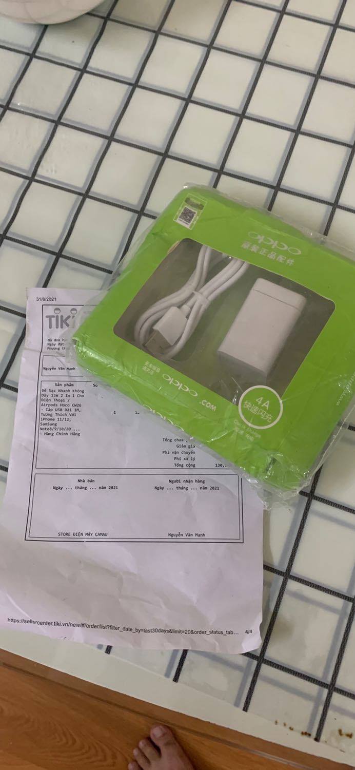 Treo đầu dê bán thịt ***
Mua đế sạc gửi củ sạc