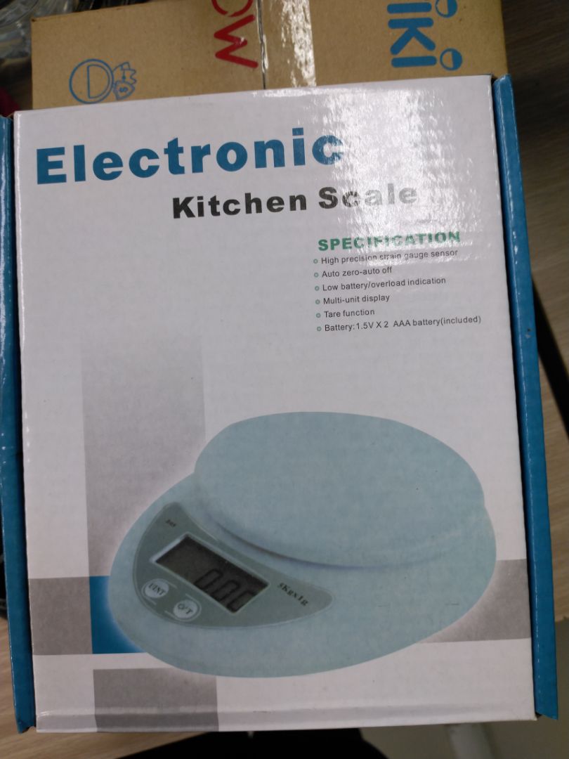 Tiki giao hàng nhanh, cân chính xác, giá tốt, lắp nguồn pin 2 viên pin 1.5v AAA nhé.