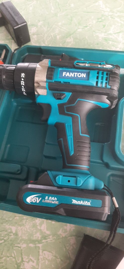 ko như hình, khoan tường ko.sp thì có trầy xước