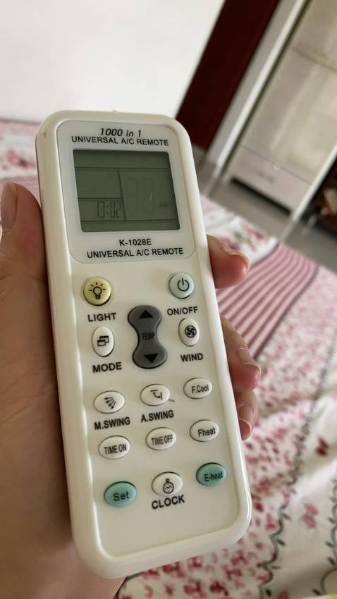 Chất lượng sản phẩm: tốt, đã kết nối thành công
Thiết bị tương thích: daikin calisper mitsu toshiba pana reetch LG nagakawa nhìu loại
Remote tốt khá ổn. hiệu lạ nhưng vẫn sử dụng được. 
Sản phẩm giá hợp lý, dễ sử dụng, đóng gói đẹp, gửi hàng nhanh, ai cần nên mua loại này