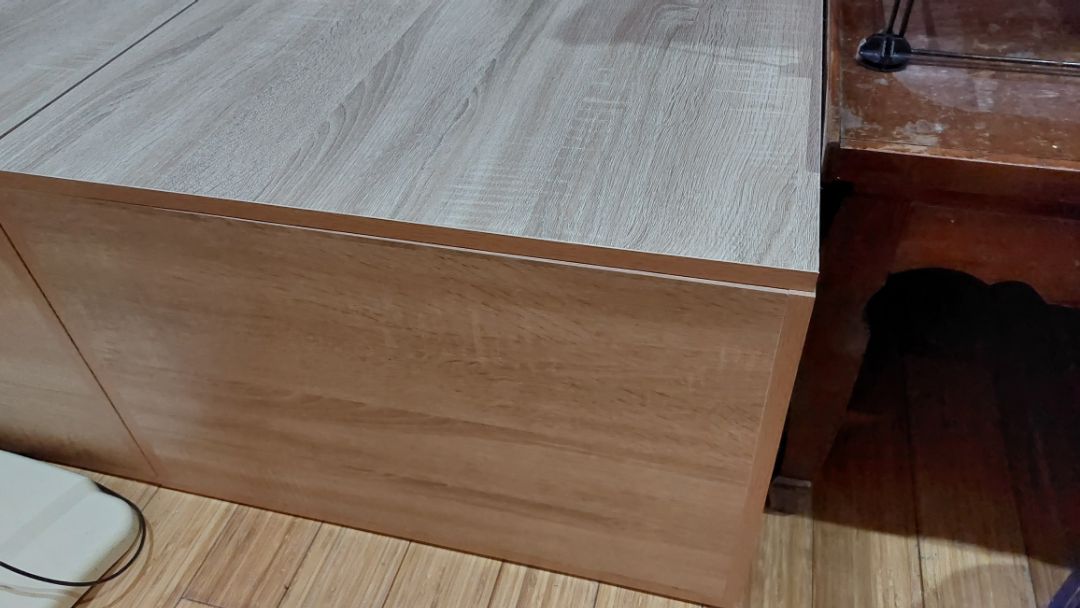 Tủ ổn trong tầm giá, chắc chắn nhưng phần nắp ko khít vuông vức, bị hụt lệch một chút, chấp nhận được. Shiper dễ thương, giao đúng hẹn.