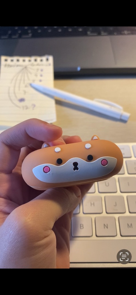 Đặt mua bao cho airport pro, giao hàng lỗi hoặc ko đúng size, mà kêu khách đặt ko đúng mẫu.

Cái vỏ nó hình chữ nhật nằm ngang rõ ràng, bỏ vào bị chật mà đổ tại khách chọn sai. Trừ điểm uy tín và chăm sóc khách hàng. Định ko review 1 sao mà xử lý vấn đề quá kém.