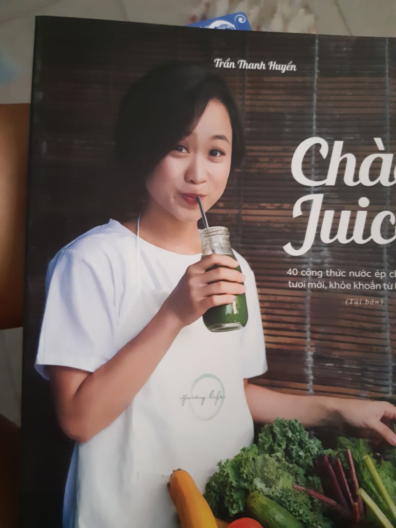 sản phẩm hơi cũ và ko thấy tặng kèm cuốn note book