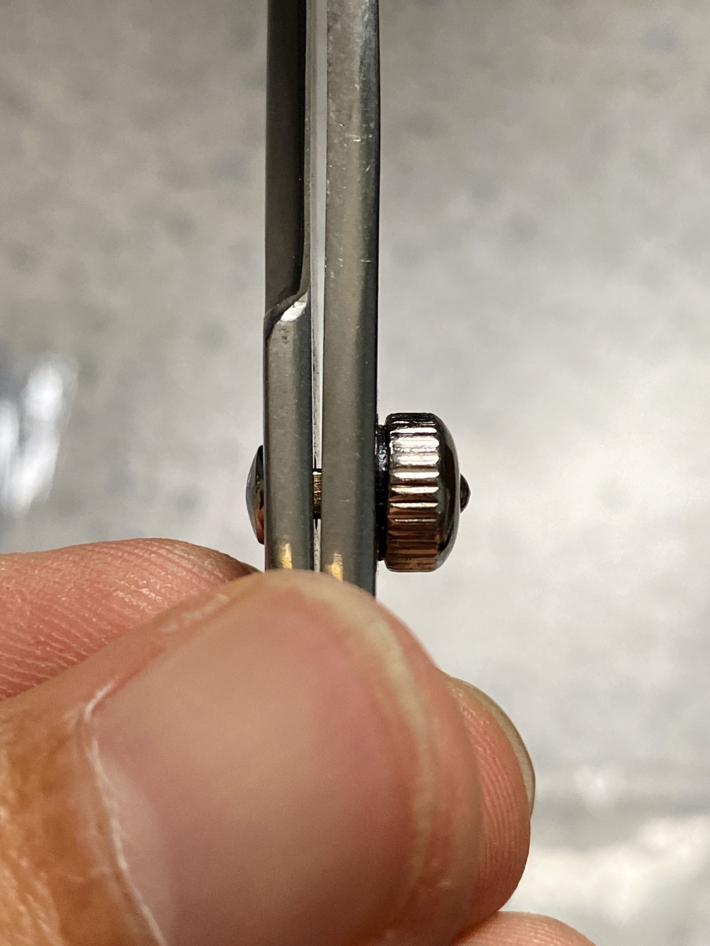 Chỉ tiết hoàn thiện ở mức độ Trung Bình Khá, chấp nhận được với giá bán.