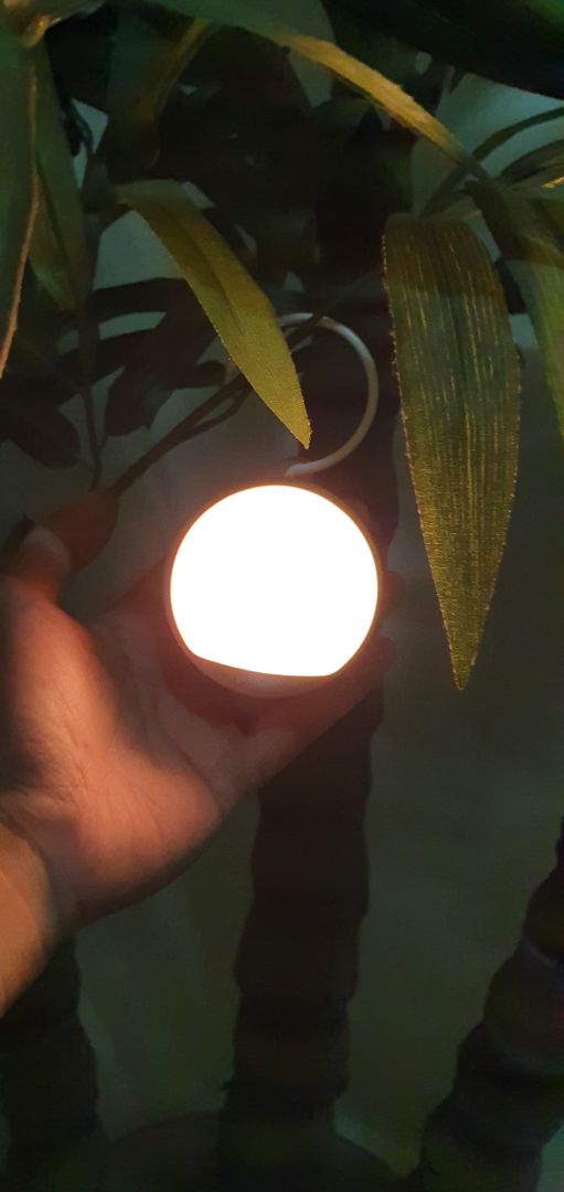 Cảm biến tốt, đi ở xa đã nhận ra để sáng. Phù hợp với để hành lang. Còn làm đèn ngủ thì ánh sáng hơi sáng quá và xảm biến hơi nhạy quá, cựa mình đã sáng. :D Ra tết sẽ mua thêm.. Cảm biến tốt, đi ở xa đã nhận ra để sáng. Phù hợp với để hành lang. Còn làm đèn ngủ thì ánh sáng hơi sáng quá và xảm biến hơi nhạy quá, cựa mình đã sáng. :D Ra tết sẽ mua thêm..