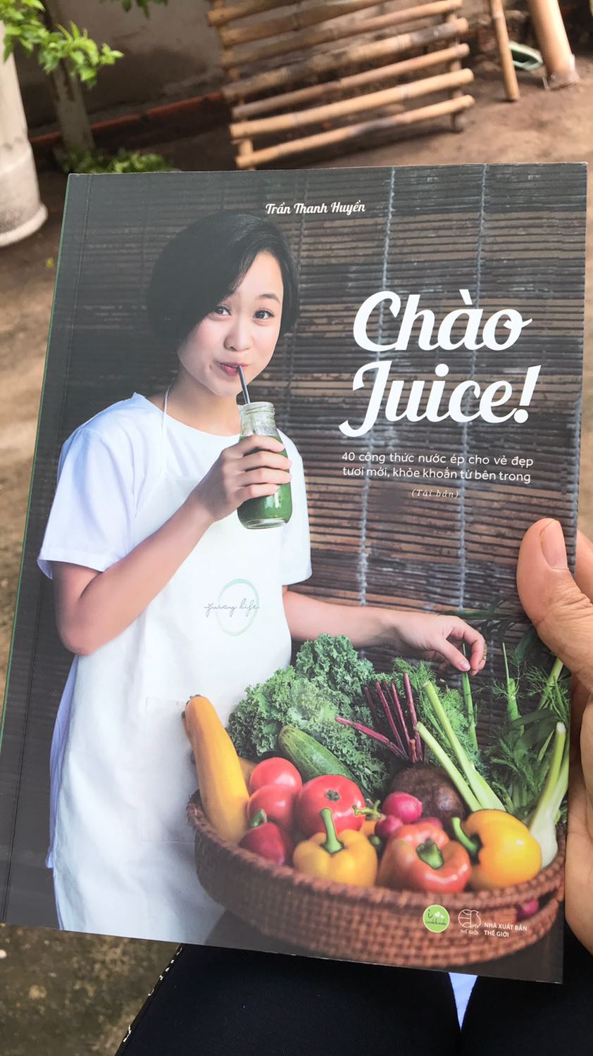 1 cuốn sách đáng để đọc đến kịp lúc với mình!
Sách in chất liệu rất đẹp. 
Nội dung dễ thương, quý giá, bổ ích. 
Cuốn sách này chứa rất nhiều tâm huyết của tác giả!