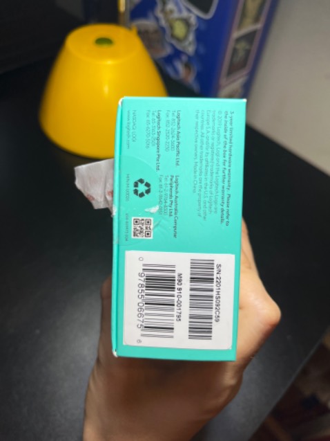 Tiki ship nhanh bọc cẩn thận trong hộp cát tông, hộp nguyên có dán tem. Về sp thì chỉ dùng được trên bề mặt nhẵn, tốc độ nhanh, giá rẻ