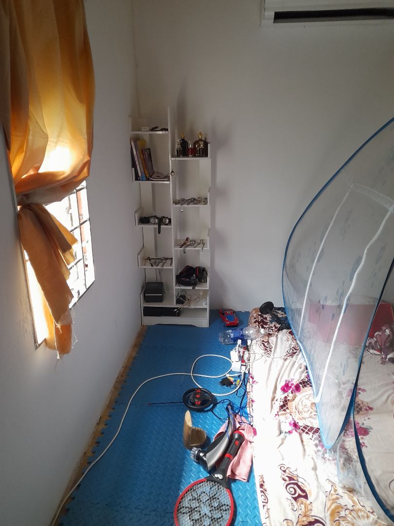 pin bị phù ! có cục xài đc cục không xài đc  !