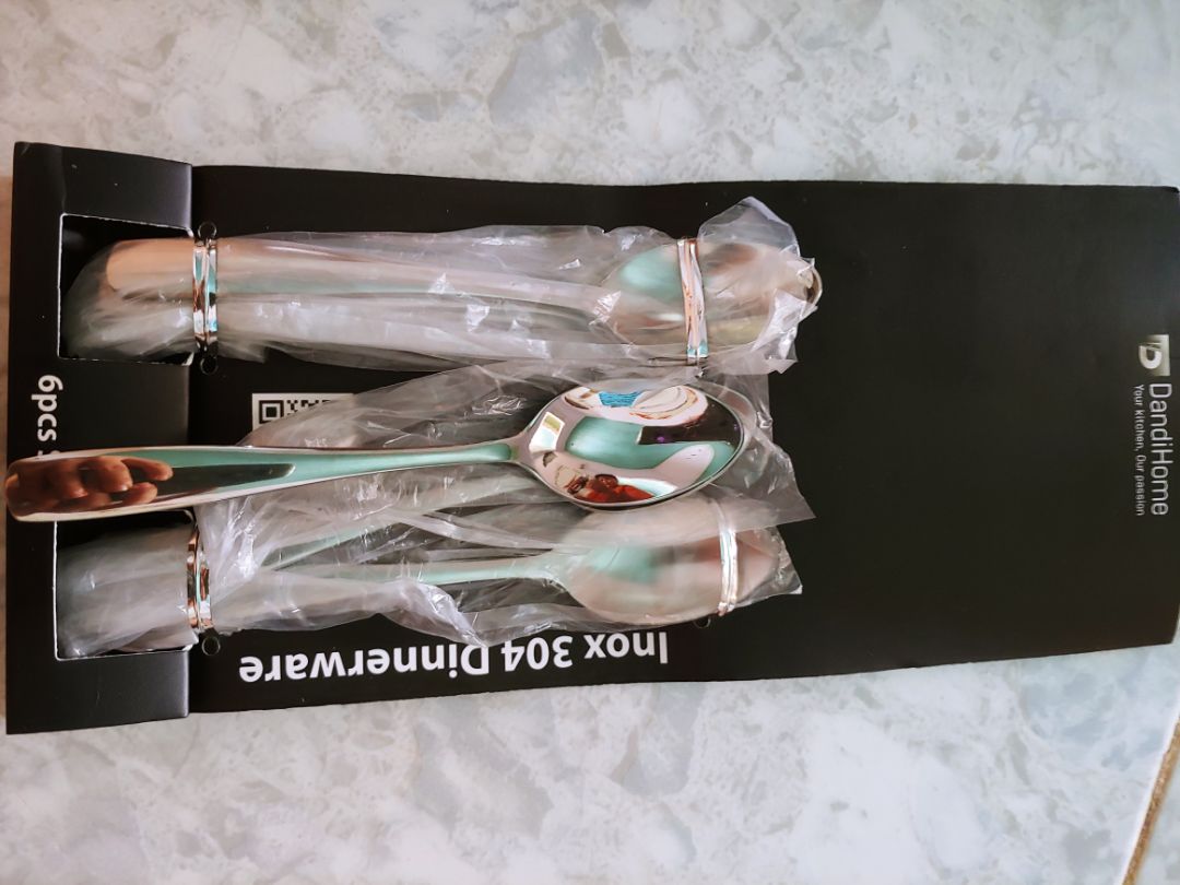 Hôm nay mình vừa nhận được hàng muỗng Inox 304 của DandiHome, ai cũng thích hết trơn.
Đang dịp giảm giá mình mua 4 set.
1 set 6 muỗng ăn phở
1 set 6 muỗng cà phê
1 set 6 muỗng số 11
1 set 6 muỗng cà phê cán dài
Chất lượng lắm luôn, sáng bóng dày dặn, hàng như hình sản phẩm.
Mình sẽ ủng hộ sản phẩm lần sau.
