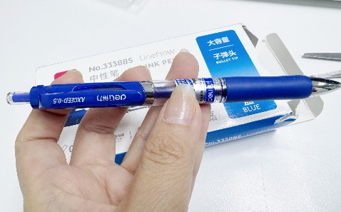 Viết rất mượt, cầm đằm tay lắm. Mực đều