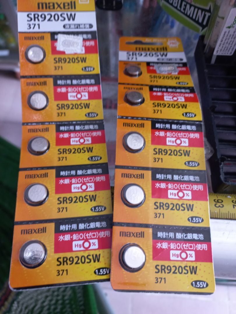 Giao hàng nhanh, mẫu mã đúng quảng cáo, pin xài tốt.