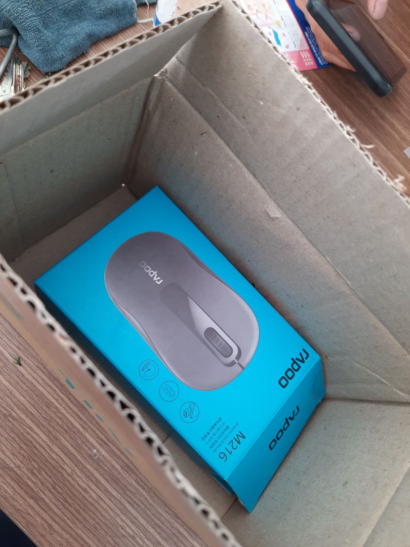 Giao hàng nhanh, đóng gói luôn cẩn thận. Sản phẩm thiết kế đẹp, lướt êm, không có đèn led nên tiết kiệm pin. Nói chung là mình thích. Sẽ tiếp tục ủng hộ Tiki.