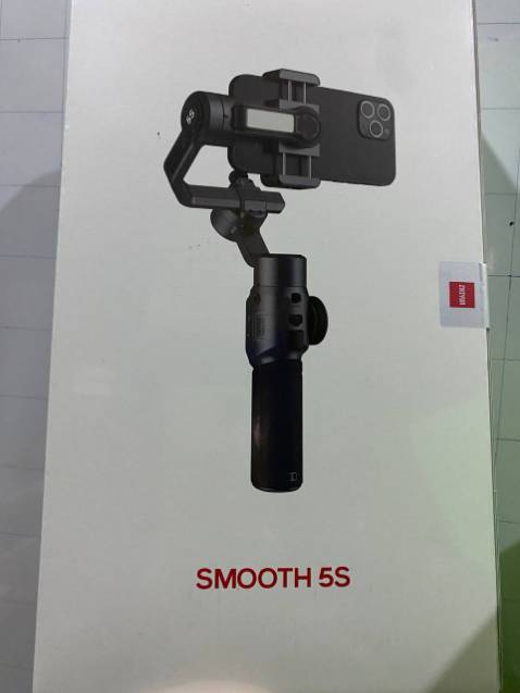 Dùng 5 ngày, nhiều tính năng, thích nhất là có đèn trợ sáng