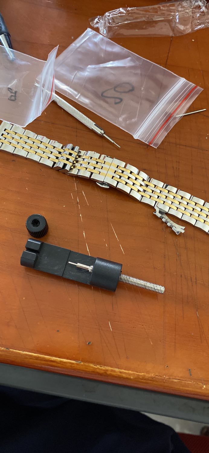 Quai k biết bền k chứ dụng cụ đi kèm thì vặn cái đã hỏng rồi, phải ra quán nhờ thay thôi