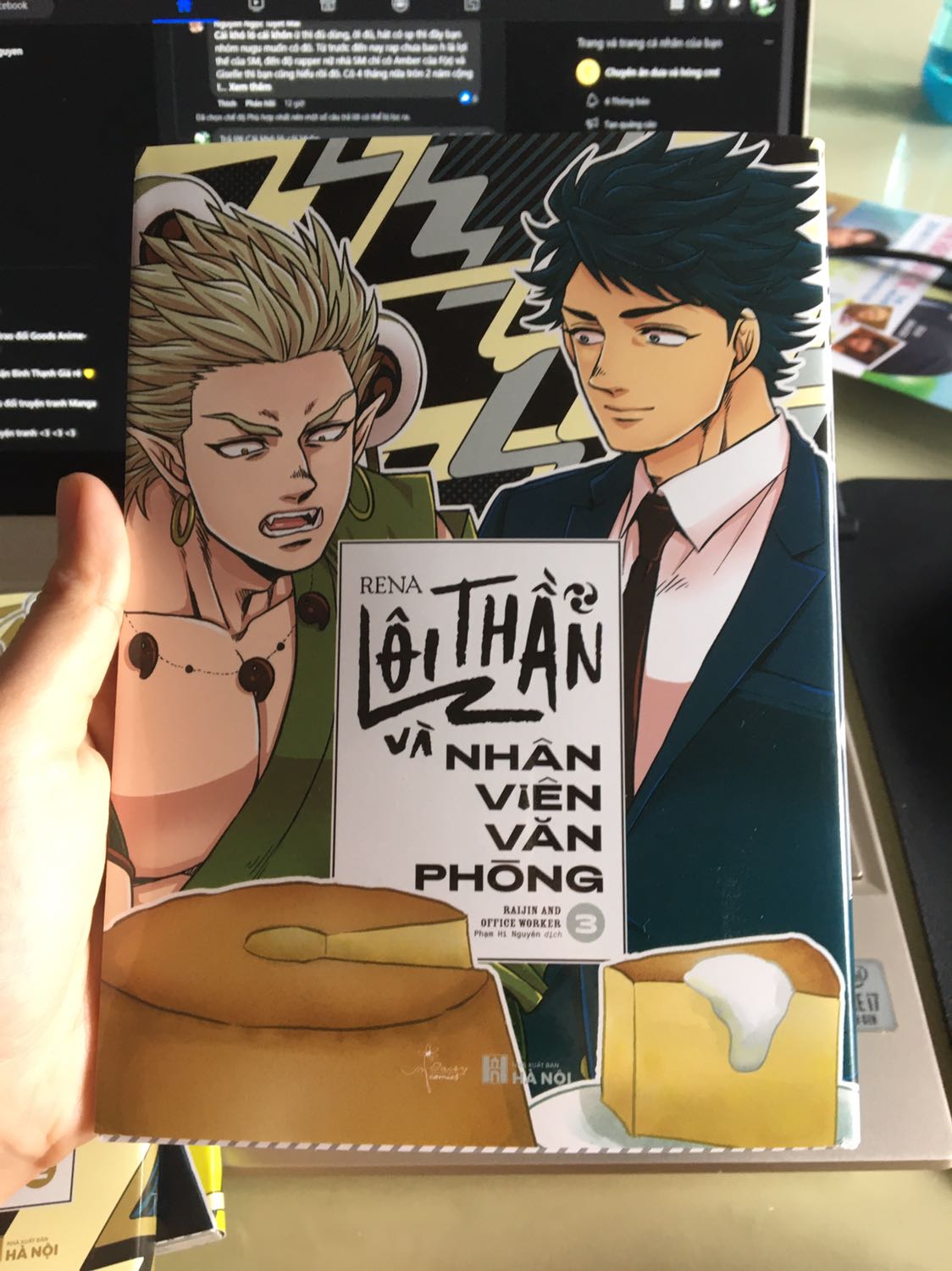 Mình không hài lòng với tập 3 cho lắm vì sách  bị tróc 1 mảng nhỏ ngay gáy :( còn lại thì mọi thứ vẫn ổn, nd truyện ok