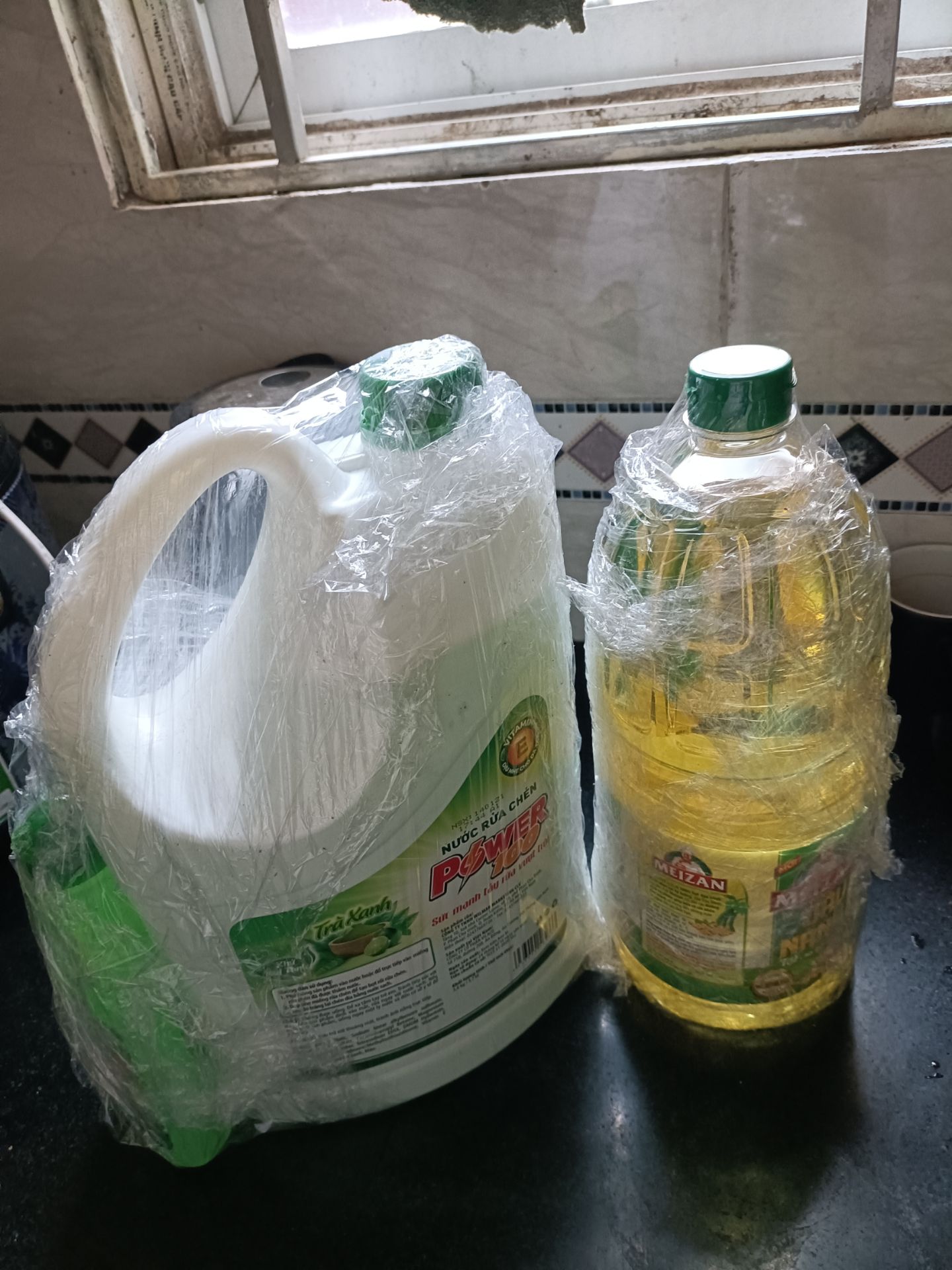 tiki giao hàng nhanh, đóng hàng cẩn thận, k có gì để chê 😁😁😁