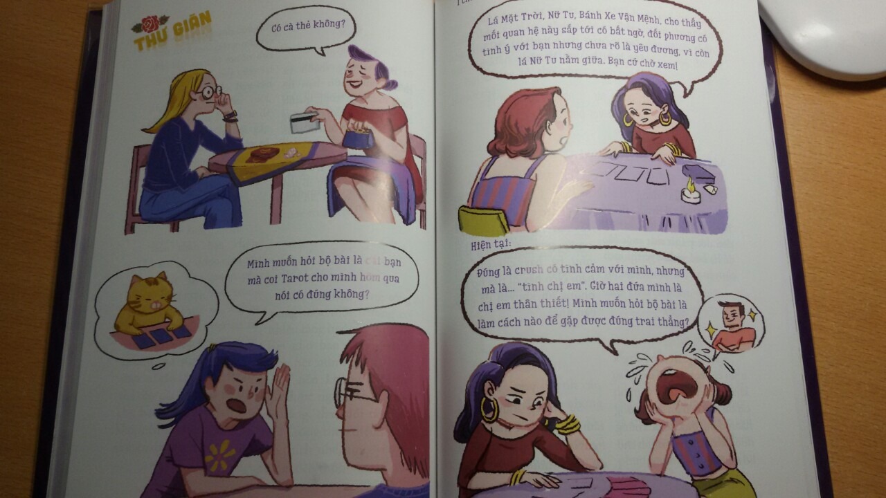 Mình mua đúng 1 ngày thì tiki chuyển đến, mình thích sự phục vụ chuyên nghiệp này. 
Đến tối thì mình đọc hết sách luôn.
Sách đẹp về hình thức, từ chất liệu đến các chi tiết mình họa trong sách. 
Về nội dung, mình đánh giá nó nghiêng về cuốn cẩm nang nhiều hơn, dành cho những bạn nào muốn tìm hiểu về tarot cơ bản với sự dẫn dắt khá hài hước qua những đoạn hội thoại nho nhỏ. Bản Thân mình đọc cuốn này xong, chưa cảm thấy ĐÃ lắm, vì nó không có nhiều nội dung câu chuyện như cuốn " Duyên Phận" trước đây của Phùng Lâm.nếu phải lựa chọn 2 cuốn thì mình vẫn thích '' Duyên Phận" hơn vì có lẽ hợp gout mình thích đọc nội dung truyện hơn.