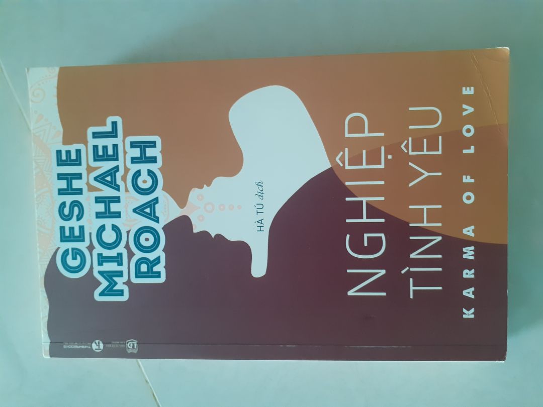 Khi tôi đang chênh vênh trong cuộc sống thì đã đọc được cuốn sách này. nó giúp tôi cân bằng lại được cảm xúc của chính mình và tìm được câu trả lời cho chính những vướng mắc mà bản thân gặp phải.