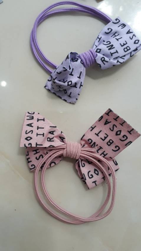 dây buộc tóc nasi thắt nơ mẫu đẹp lắm. Dây buộc tóc shop nhiều mẫu đẹp quá. Sẽ mua dần dần hj hjjjjj