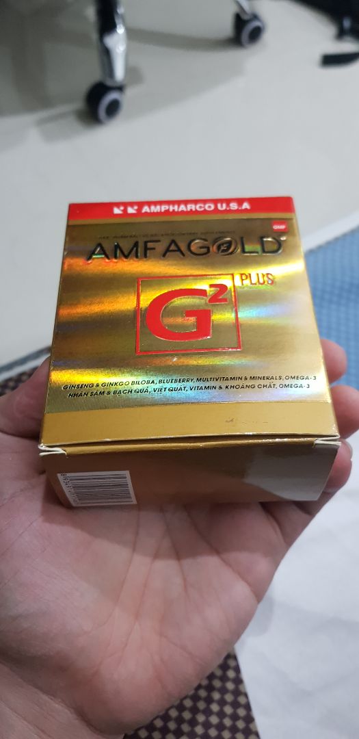 Hộp không có niêm phong nhà sx, như sử dụng hộp cũ đóng vào, nắp hộp có vẻ đã được mở ra mở vào rất nhiều lần, tình trạng cũ...