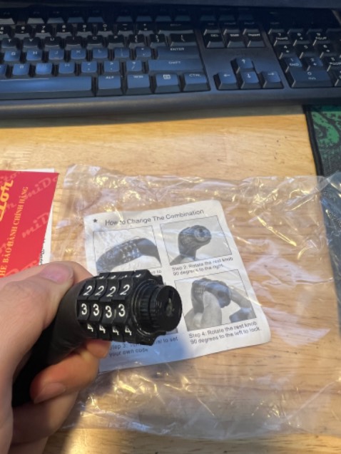 Giá quá hợp lý cho chiếc khoá số  mật mã như này