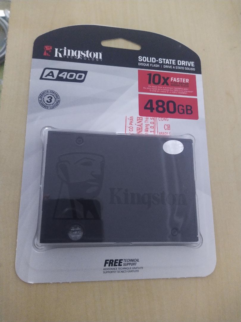Mặc dù công bố 480GB nhưng dung lượng thực còn lại là 460GB, sát hơn rất nhiều nếu so với các hãng khác công bố 500GB nhưng thực tế cũng chỉ 460GB,
vì vậy nên giá tốt hơn rất nhiều, mặc dù tốc độ đọc / ghi và chất lượng sản phẩm không hề thua kém