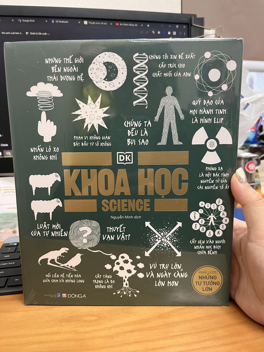 Bọc màng co siêu đẹp. Ko nỡ bóc luôn. Giao hàng cực nhanh. Mới đặt ban sáng mà giờ đã có hàng rồi ạ