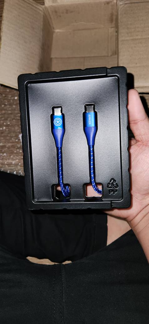 Dây Anker chắc chắn khỏi phải bàn, thêm skin Marvel nữa đúng khỏi chê.
Đánh giá 5 sao 🌠