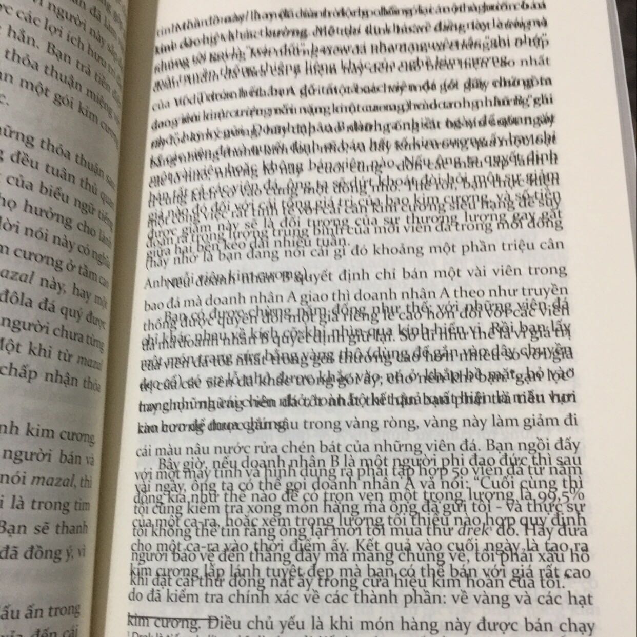 Sách bị lỗi 10 trang. Shop đóng gói kỹ, sách mới. Nhưng tiếc là bị lỗi 10 trang, ko thể đọc , ko hiểu sao sách bị vậy mà shop ko biết và giao cho khách