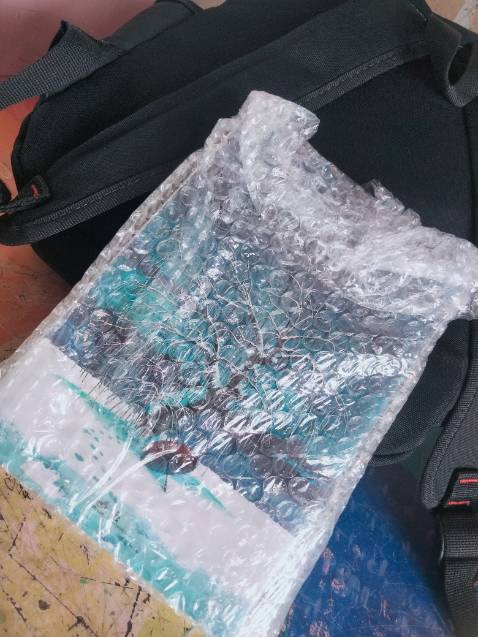 sách đẹp 
giao nhanh
có một chút hư hại