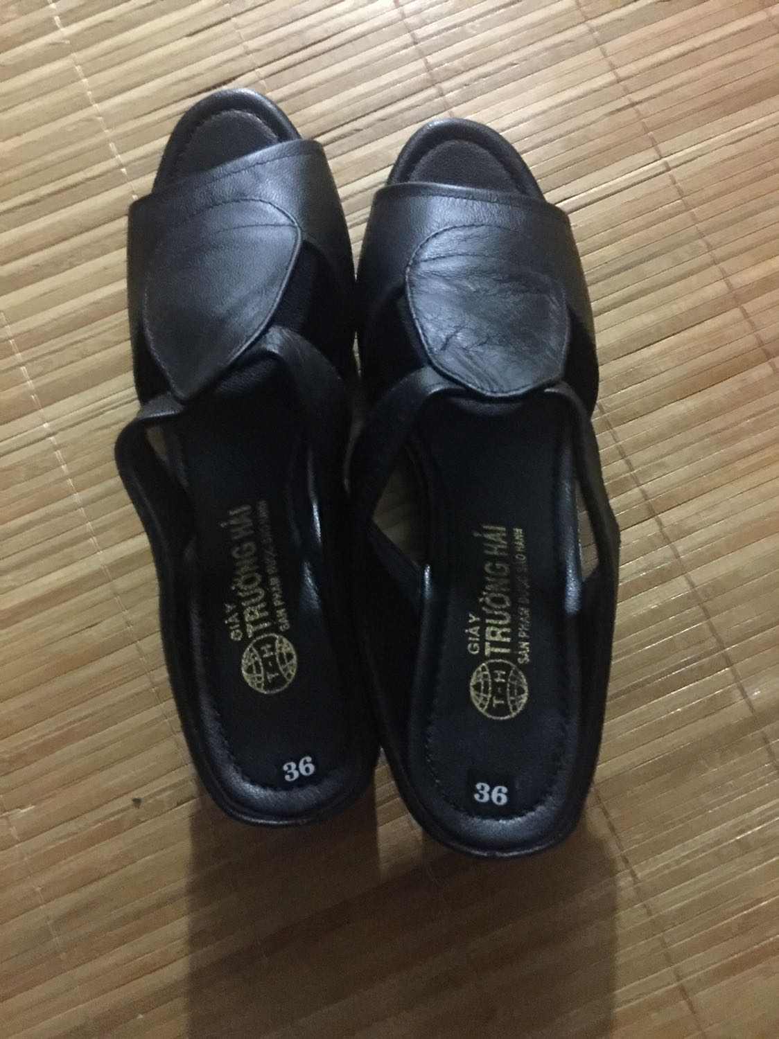 Bõ công chờ, châm mất mấy ngày, ưng ý, da mềm xịn, dáng như hình, bán có tâm,