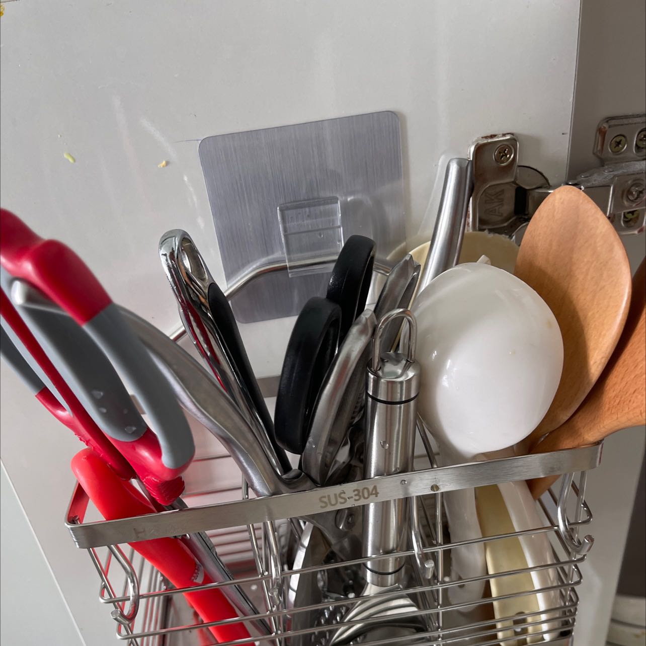 Chấp nhận được, phù hợp trong tủ bếp