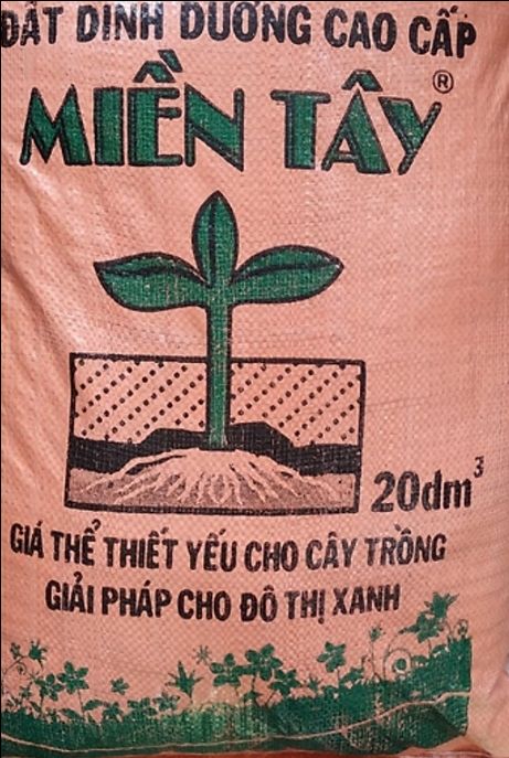 Shop đóng gói cẩn thận. Đất rất tiện trồng cây tại nhà. Shop đóng gói cẩn thận. Đất rất tiện trồng cây tại nhà.