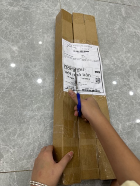 Keo dán ko tốt lắm, dễ bung