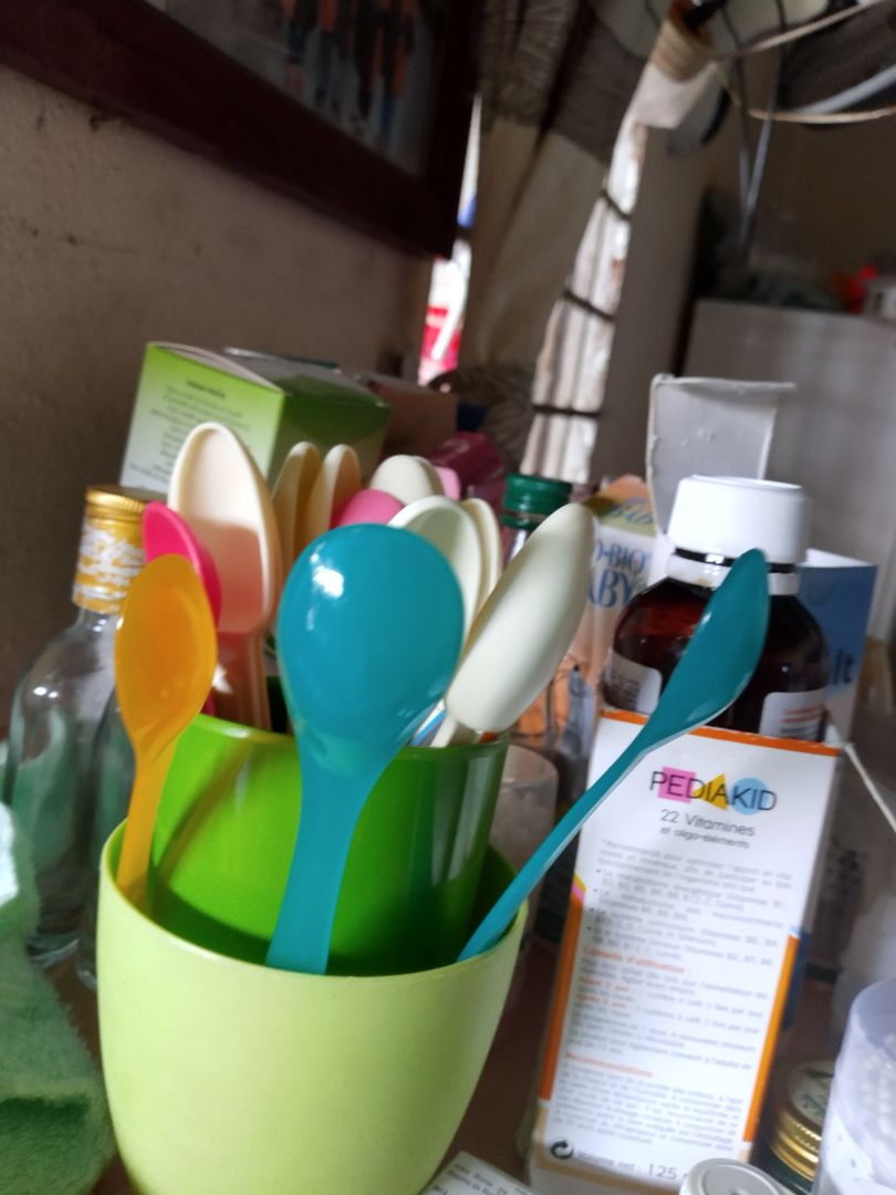 muỗng có độ cong hợp lý, màu sắc trẻ trung,giao hàng như hình,nvgh lịch sự, cho tất cả 5 sao